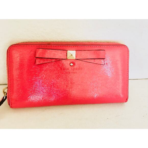 Kate Spade ♣️ Beacon Court Lacey Continental Wallet Pink Patent Leather Bow NWOT - Picture 2 of 7
